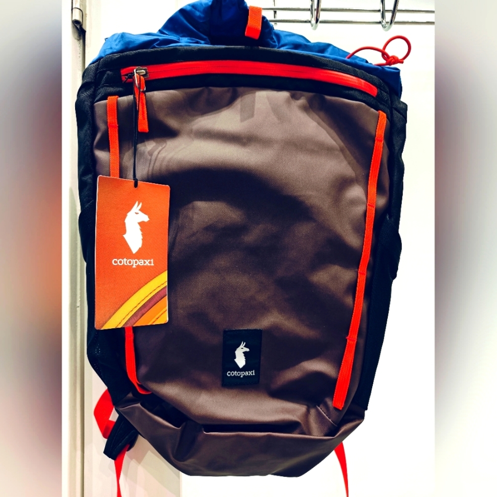 NWT Cotopaxi 20L Moda Dia Black Iris